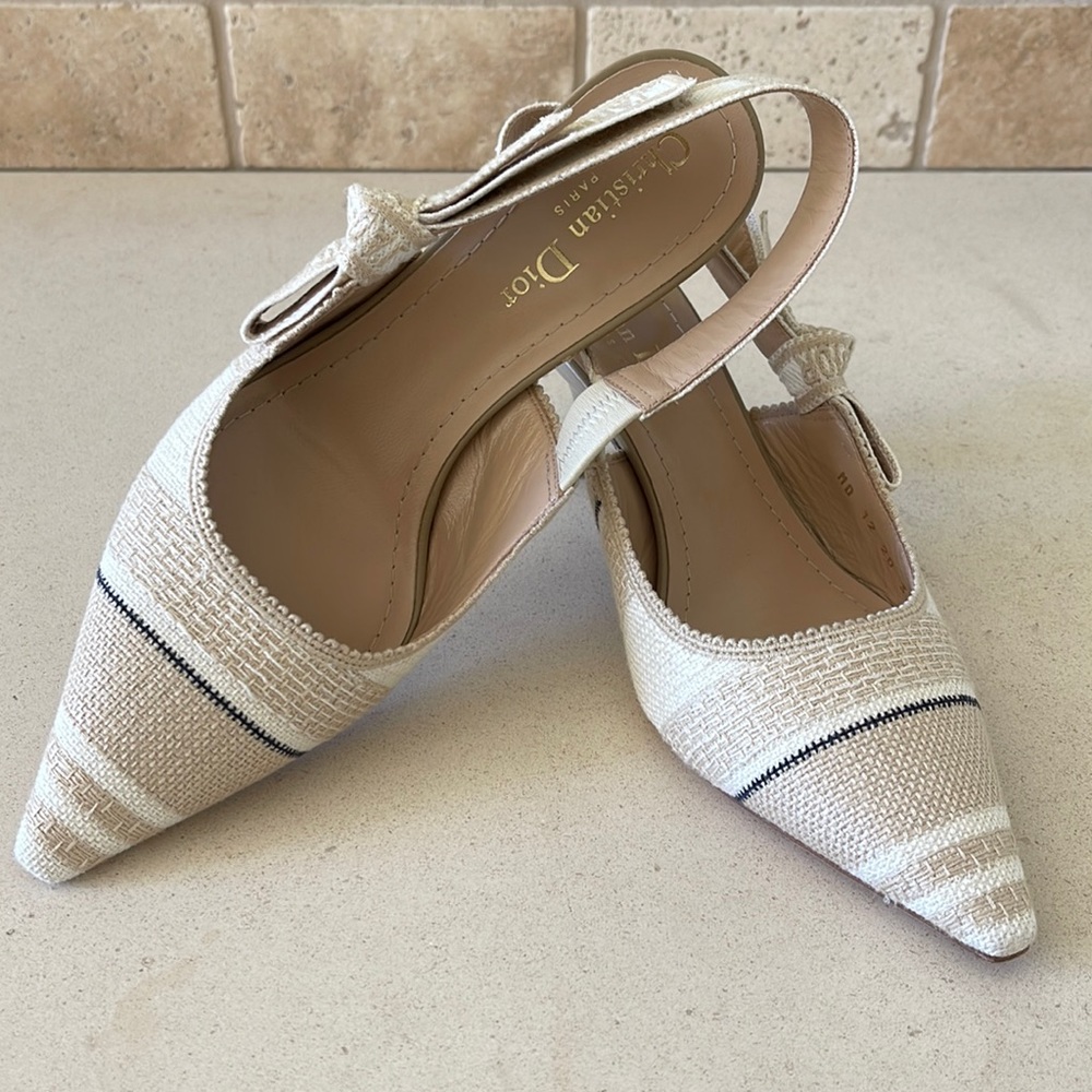 GENTLY LOVED Size 7 DIOR Slingback Striped Pumps in Beige, White and Black